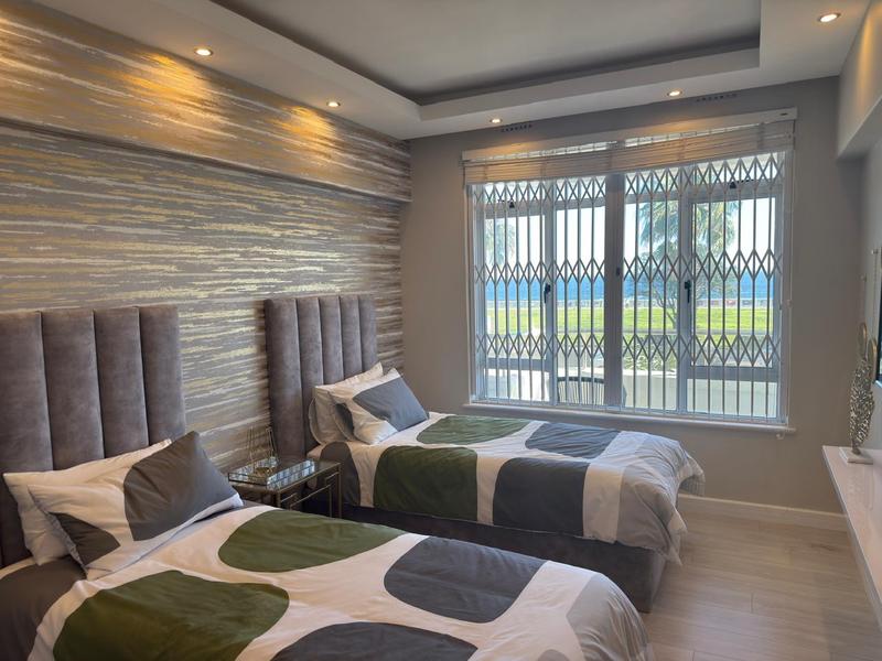 2 Bedroom Property for Sale in Sea Point Western Cape